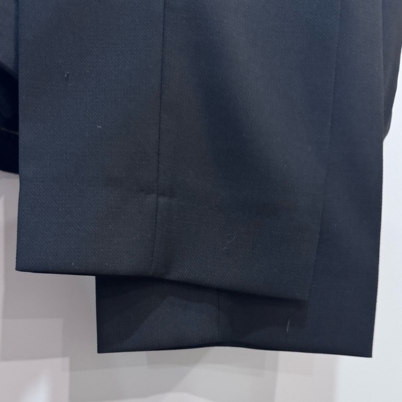 2 piece suit ; Tiger of Sweden Suit (Jacket and Pants) - Picture 9 of 9